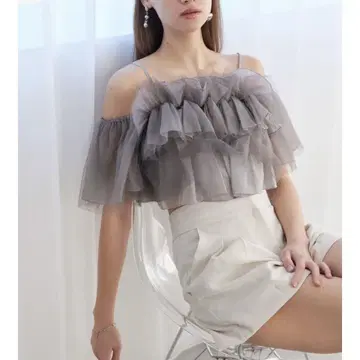 튤 프릴 탑