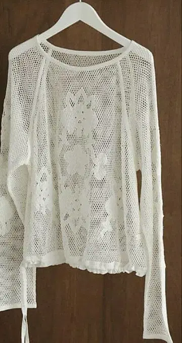 anuke 앙누크 Embroidery Mesh Tops