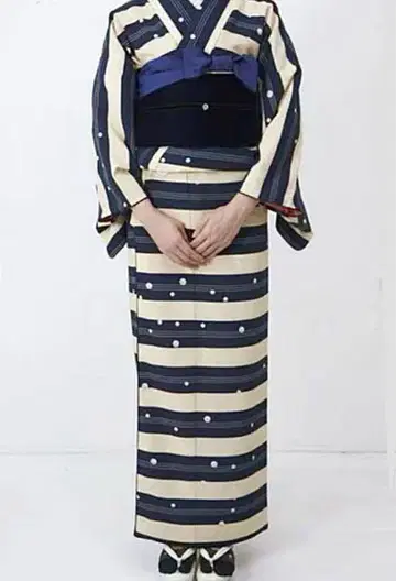 두블메종 펄 보더 기모노 네이비