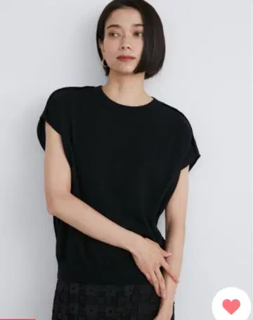 새상품급 이네드 INED 드라이 터치 프렌치 슬리브 니트
