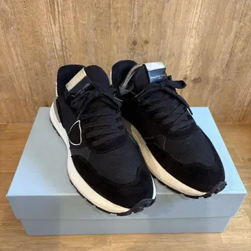 필립모델 블랙스니커즈 25.5cm