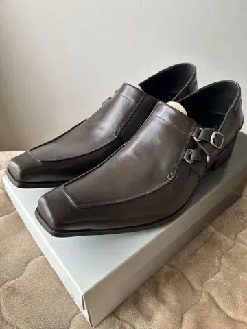 [새상품 미사용] 캐서린 햄넷 브라운 몽크 스트랩 26.5cm