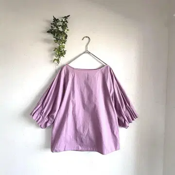 UNITED ARROWS 새상품급 턱 개더 볼륨 슬리브 블라우스