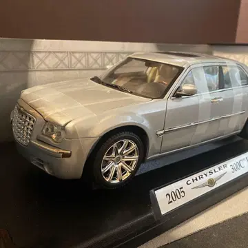 1/18 크라이슬러 300c