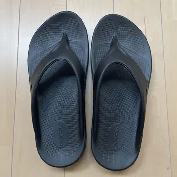 우포스 블랙 플립플랍