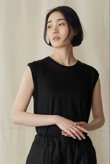 스즈키 타카유키 리넨 탱크탑 블랙 01