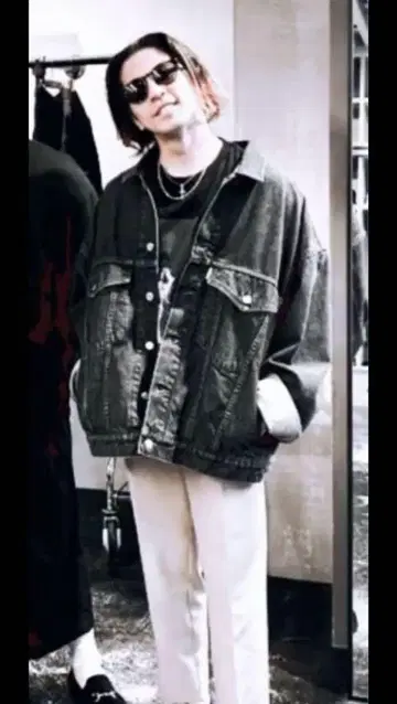 쿠티 데님 자켓 kj 착용