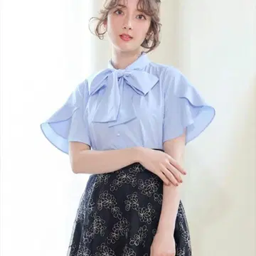 튤립 소매 보타이 블라우스 2장 세트