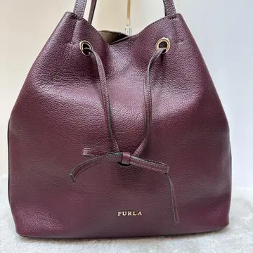 컨디션 최상 FURLA 훌라 코스탄자 토트 FG8729
