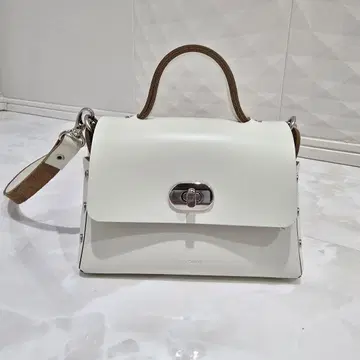 Hender Scheme assemble hand bag