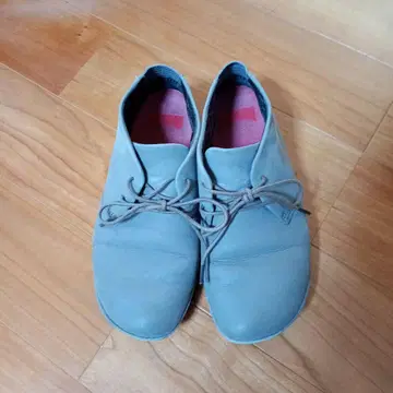 Camper girl 그레이 가죽 신발 35