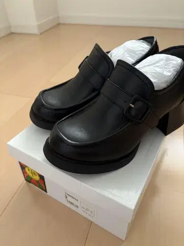 [요스케] 통굽 로퍼