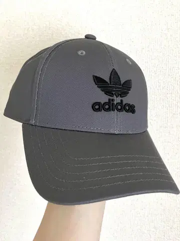 택 포함 adidas 캡
