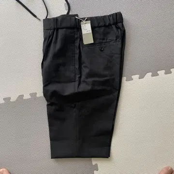 GOOVI 블랙 허리 밴딩 슬랙스