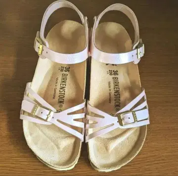 BIRKENSTOCK 옅은 핑크 스트랩 샌들 버켄스탁