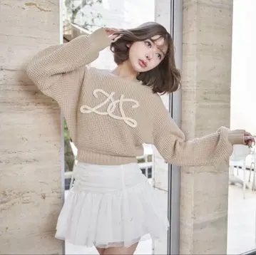택 포함 새상품 다리치 로고 와플 니트탑 베이지