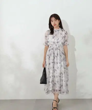 뉴 플라워 셔링 원피스 | 프로포션 바디 드레싱