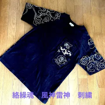 카라쿠리타마시 카제노코우라지 일본풍 패턴 자수 티셔츠
