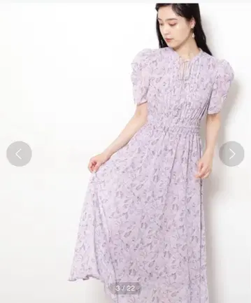 연보라색 꽃무늬 반팔 맥시 길이 원피스