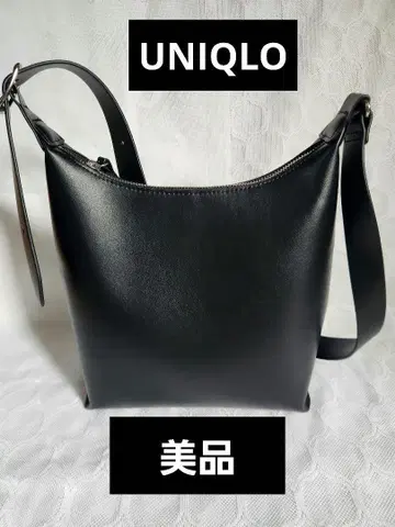 UNIQLO 레더 터치 스퀘어 숄더백 블랙 새상품급