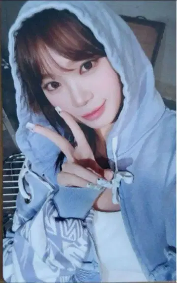 LE SSERAFIM different 럭드 최원