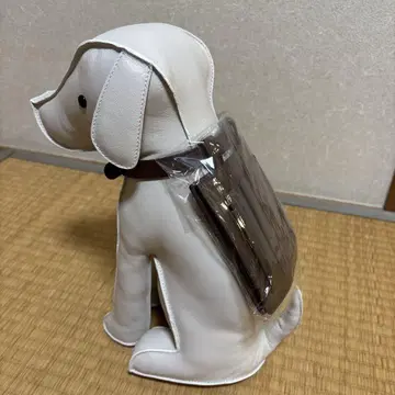 Rosier 로지에 소가죽 앉은 개