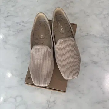 VIVAIA 사만사 워커 플랫슈즈 로퍼 22.5-23cm