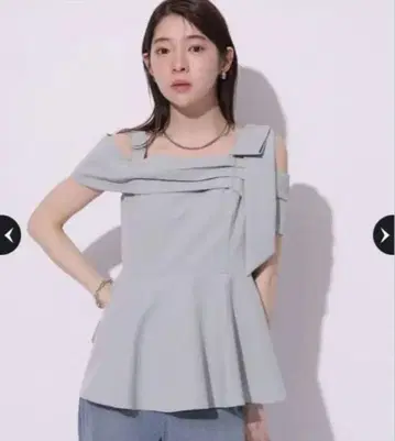 Rirandture 오프숄더 리본 페플럼 상의