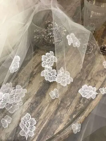 트리트 드레싱 베일 나비 자수 80 x 120cm