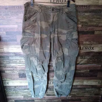 ABERCROMBIE AND FITCH 카고 팬츠 카모플라쥬