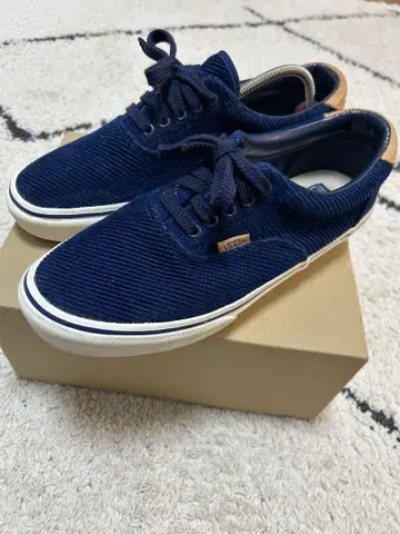 컨디션 최상 Vans 네이비 스니커즈