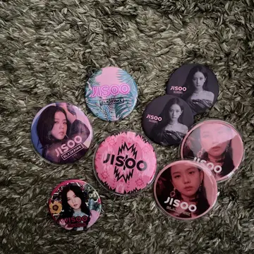 JISOO 캔뱃지