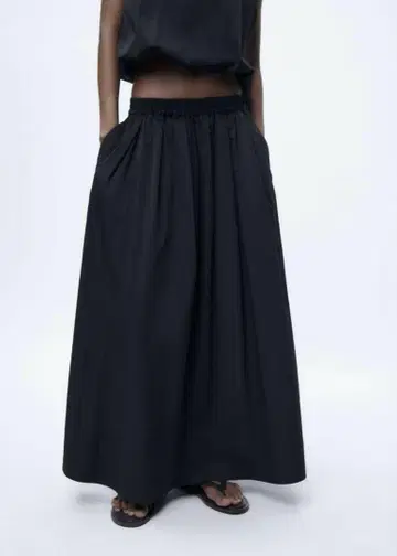 ZARA 맥시 볼륨 스커트 블랙
