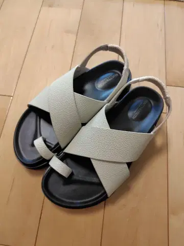 BEAUTY&YOUTH UNITED ARROWS 샌들 화이트 37