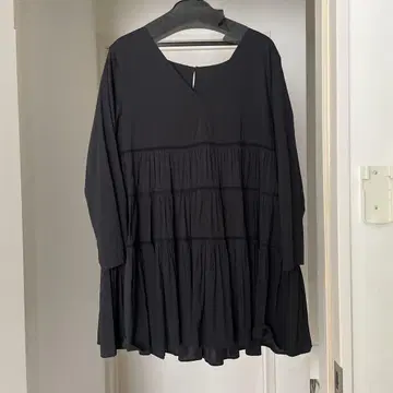 Spick & Span 블랙 긴팔 튜닉