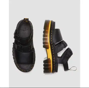 Dr.Martens 닥터마틴 통굽 Ricki 3 청키 밑창 샌들