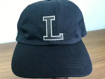 심플하고 세련된 디자인이 매력적인 [LACOSTE]의 야구 모자