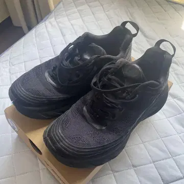 HOKA ONE ONE BONDAI 6 블랙