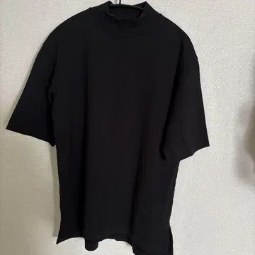 UNITED TOKYO 모크넥 티셔츠