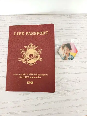 스즈키 아이리 라이브 여권 핀 배지
