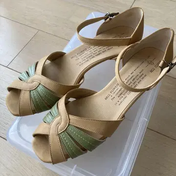 BELL FLORIE 베이지 그린 샌들