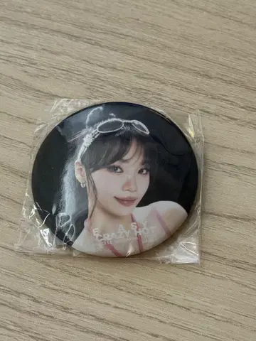 르세라핌 채원 캔뱃지