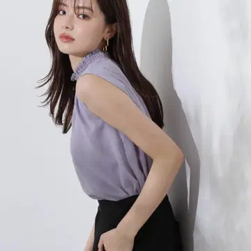슬리브리스 양류 블라우스 PROPORTION BODY DRESSING
