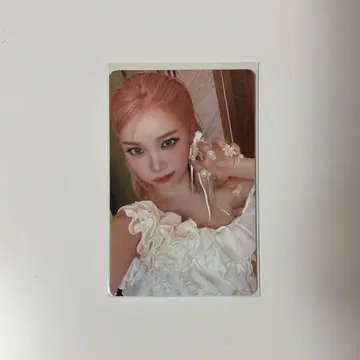 LESSERAFIM HOT HMV 라키드로 체원