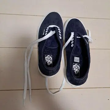 VANSauthentic 오센틱 피그 스웨이드 25.5cm 반스