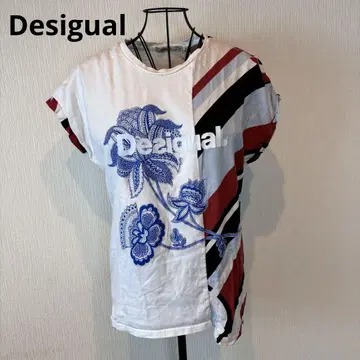 Desigual M 티셔츠 꽃무늬 스트라이프 멋있고 예쁨 가슴 로고 있음