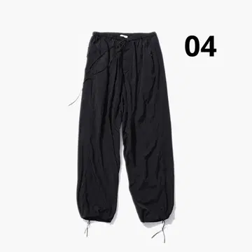 새상품 ATON 스테디셀러 HAND DYED 나일론 오버 팬츠 04 블랙