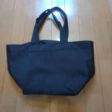 블랙 나일론 토트백