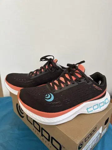 Topo Athletic SPECTER 8.5 USA