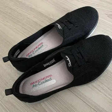 Skechers Air Cooled Memory Foam 블랙
